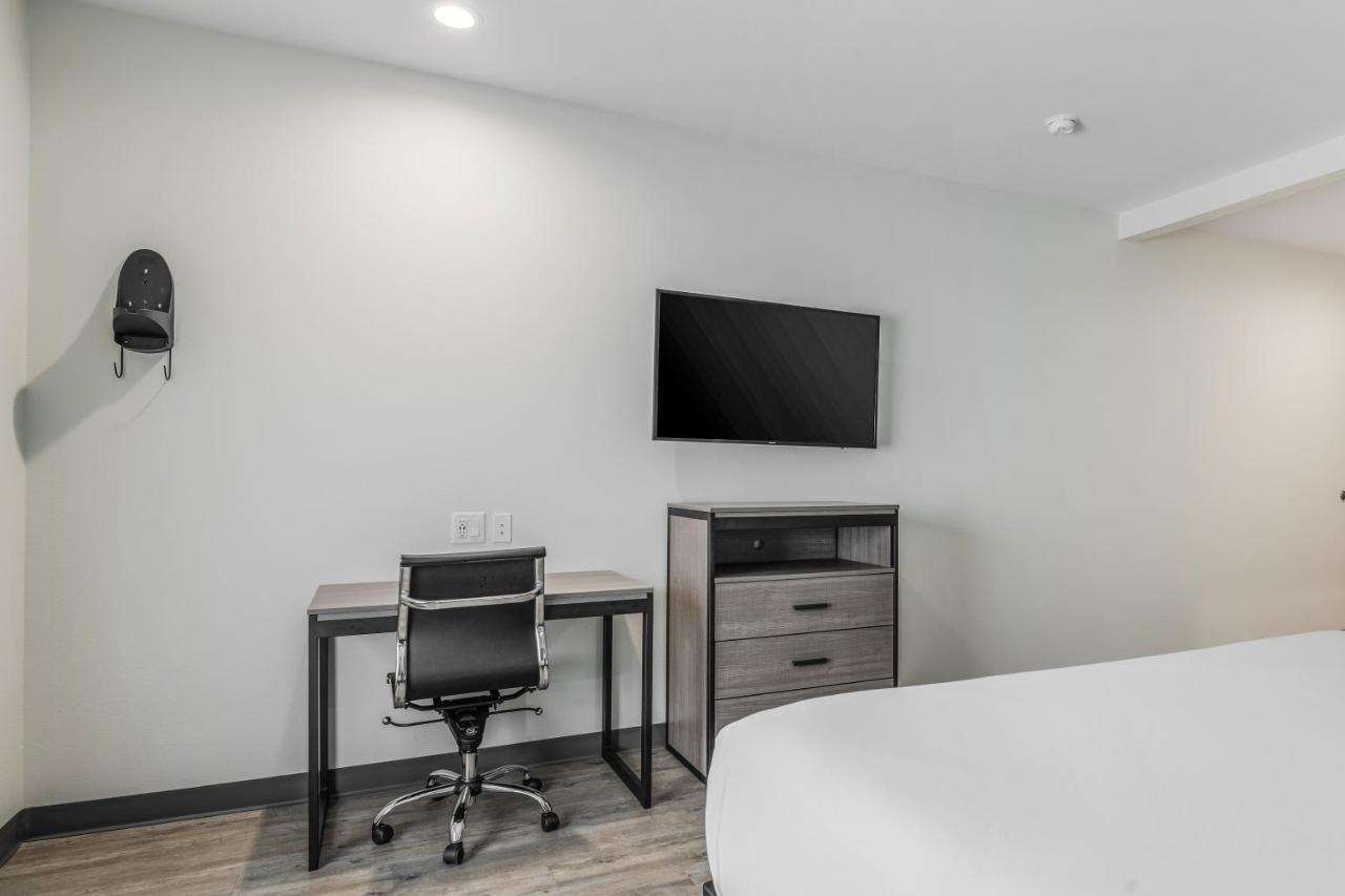 Red Lion Inn & Suites Кейти Екстериор снимка