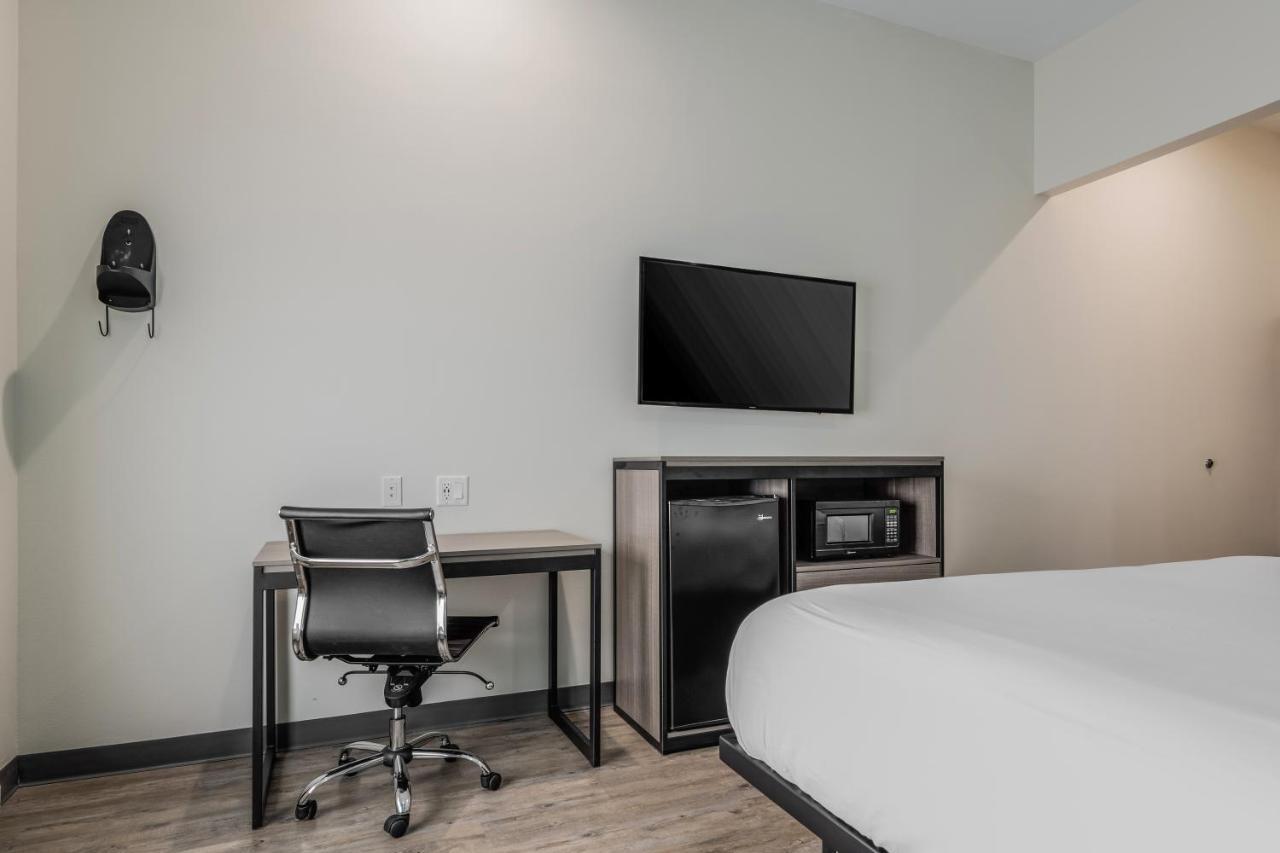 Red Lion Inn & Suites Кейти Екстериор снимка