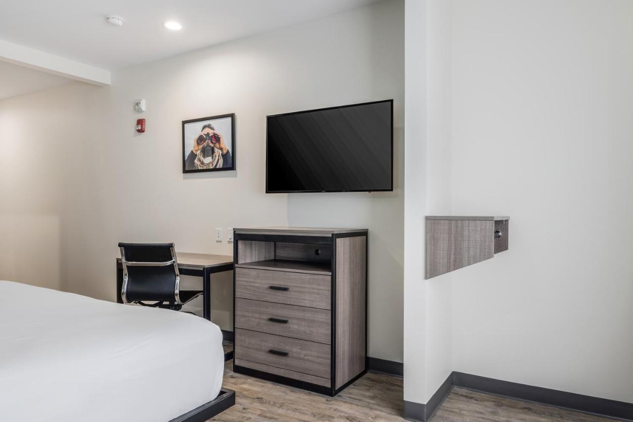 Red Lion Inn & Suites Кейти Екстериор снимка
