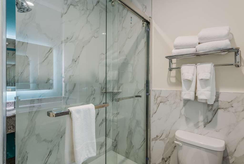 Red Lion Inn & Suites Кейти Екстериор снимка